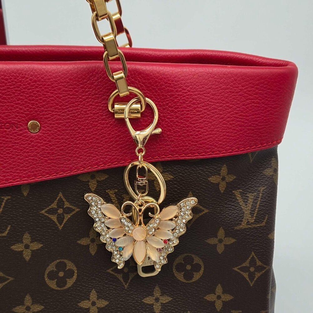 Authentic Louis Vuitton Gold Lock & Key ✨ Bag Charm Unbranded Butterfly Keychain - Picture 8 of 9